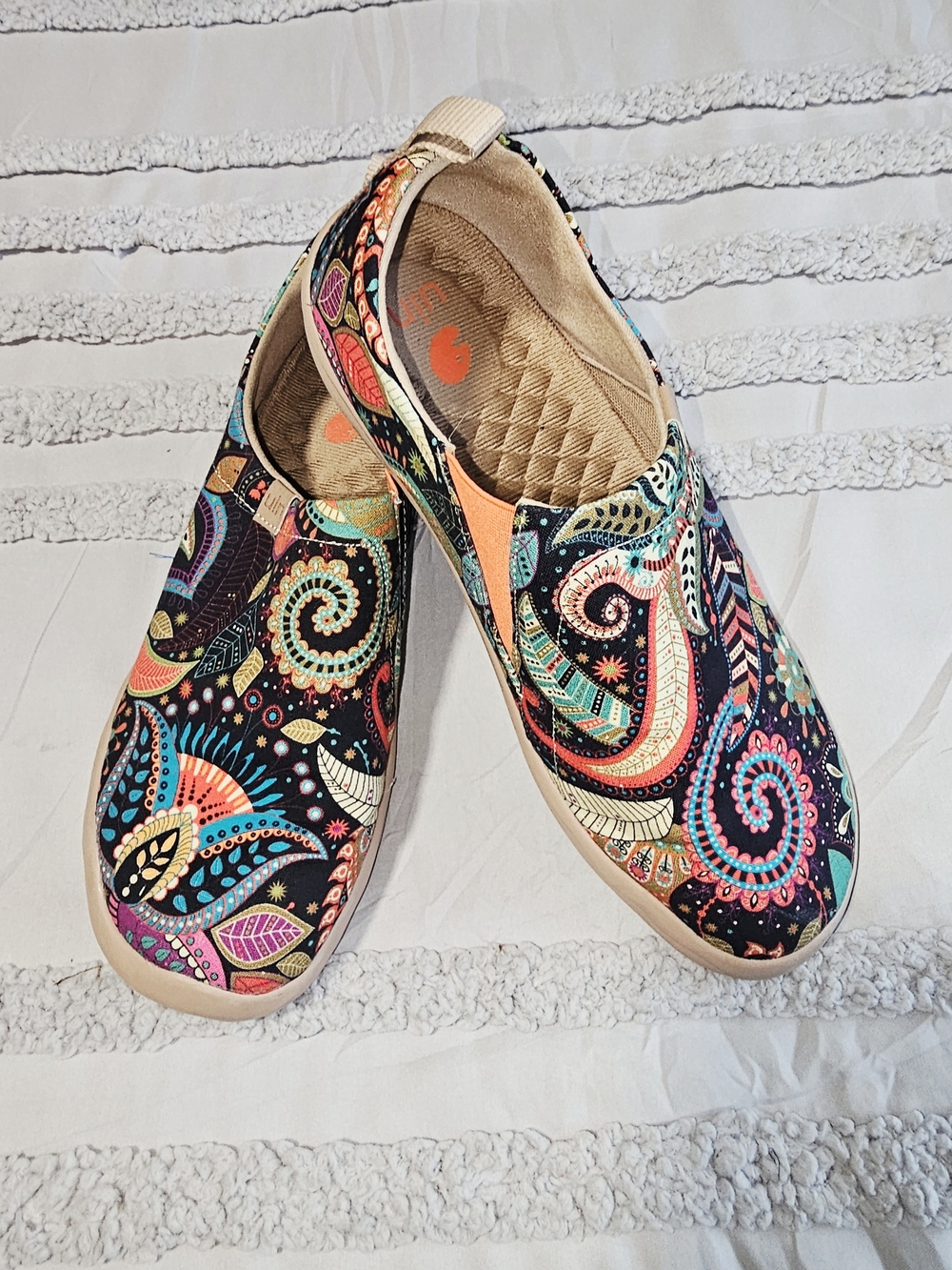 UIN Paisley Slip-On Moccasins — Black with Turquoise, Coral & Yellow Accents